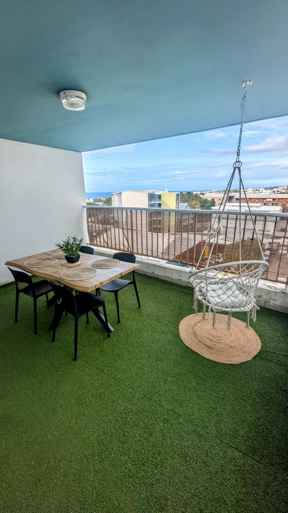 Apartament Entierement Equipe, Climatise, Wifi, Au Dernier Etage Sans Vis A Vis Saint-Denis Zewnętrze zdjęcie